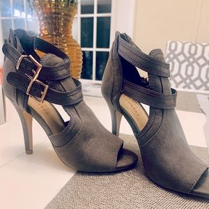 LC Lauren Conrad Heels